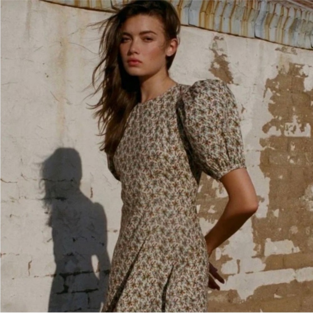 Blair Dress in Cream Fleurs D’avignon - Picture 2 of 9
